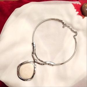 Stylish Cream Pendant Statement Necklace